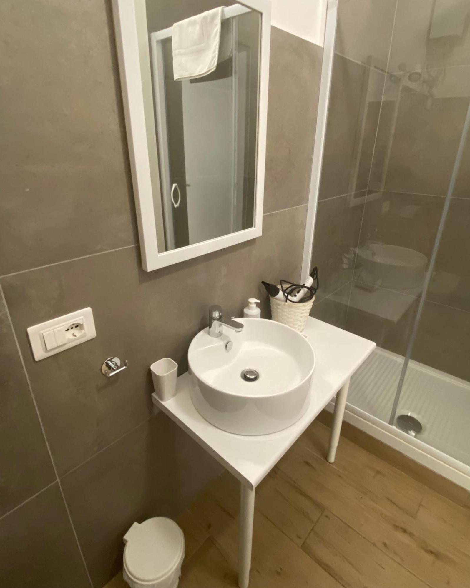 Vanvitelli Apartments Caserta Buitenkant foto